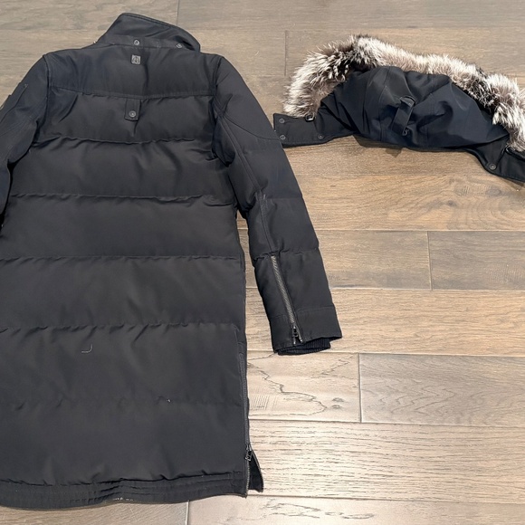 Moose Knuckles Alberta Parka - Picture 13 of 16